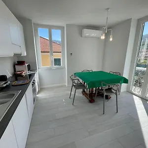 https://casa-roma.hotelitalianriviera.com